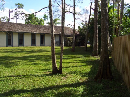 00398 West Outside View 2.JPG